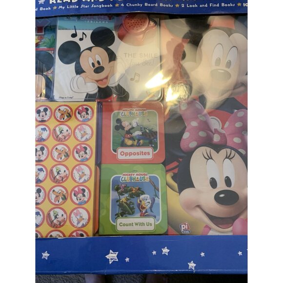 Disney Mickey & Minnie Read & Play Gift Set With Books Games & Stickers For Ages - Picture 4 of 9